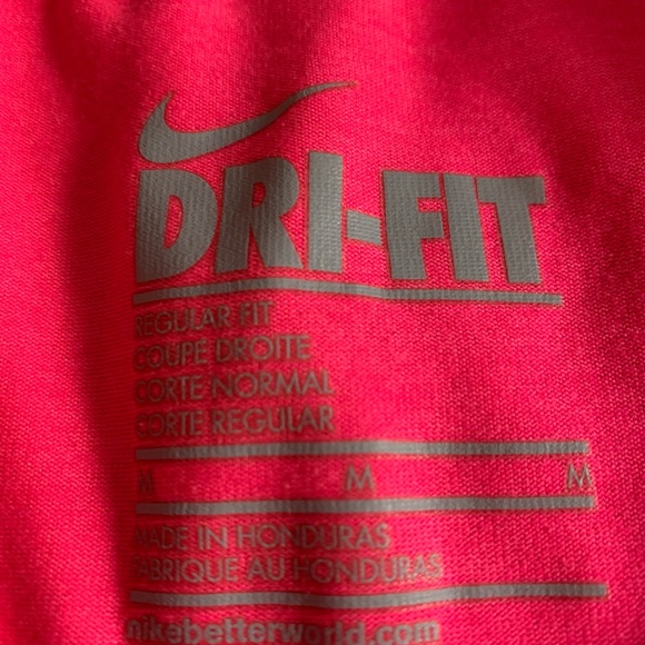 hot pink nike dry fit tee - Picture 4 of 4